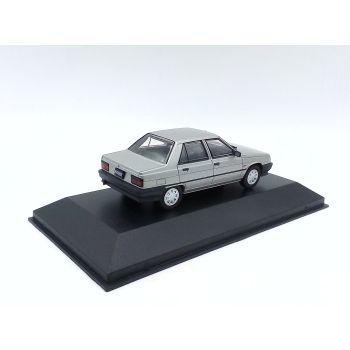 Renault 9 RL 1994 silver - skala 1:43 - Salvat/Hachette